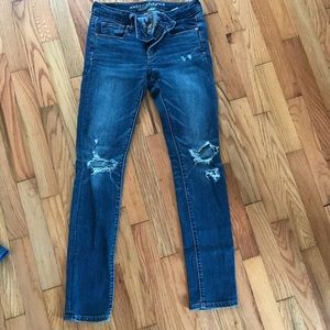 American Eagle Size 2 Skinny Jeans